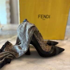 Fendi Women's Black and Brown Heels